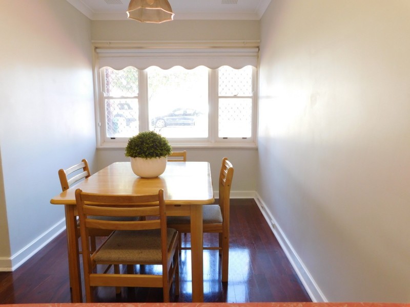 161 Kitchener Road, Alfred Cove WA 6154