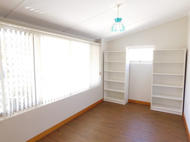 161 Kitchener Road, Alfred Cove WA 6154