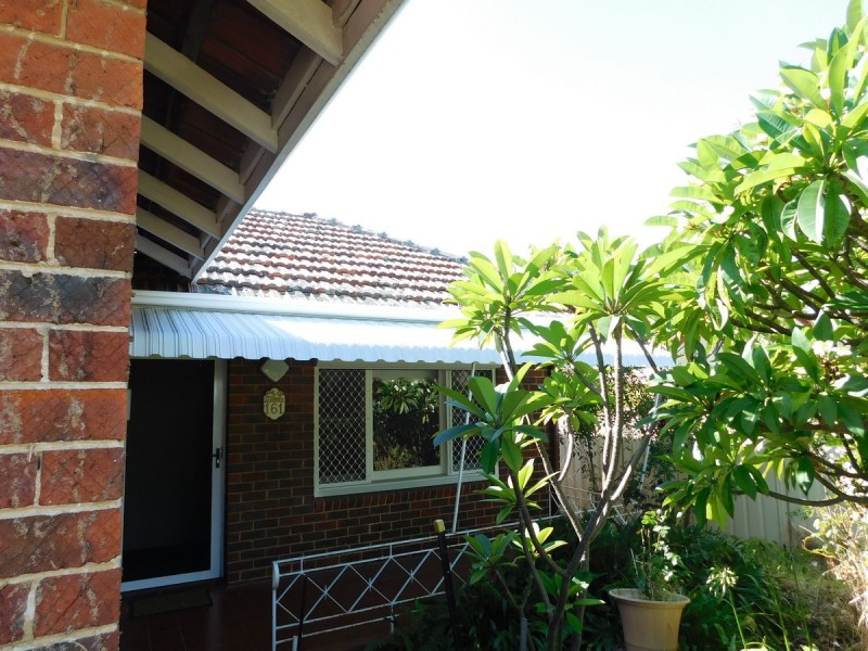 161 Kitchener Road, Alfred Cove WA 6154