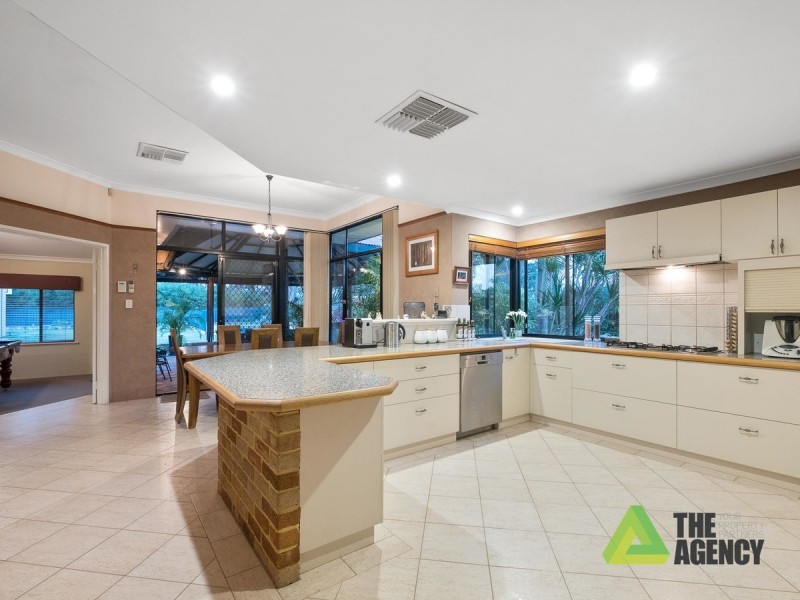 44 Riverdale Road, Helena Valley WA 6056