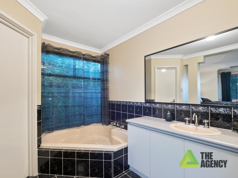 44 Riverdale Road, Helena Valley WA 6056