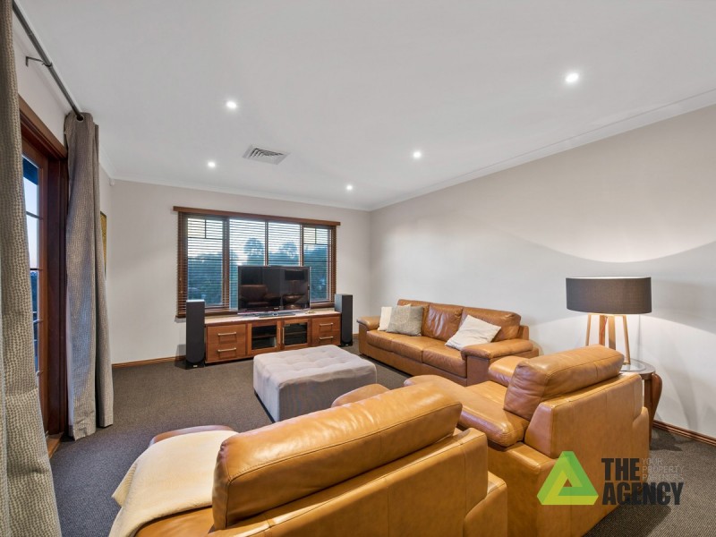 31 Nangana Way, Kalamunda WA 6076