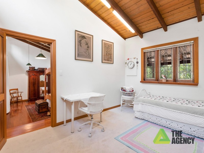 8 Grancey  Avenue, Mundaring WA 6073