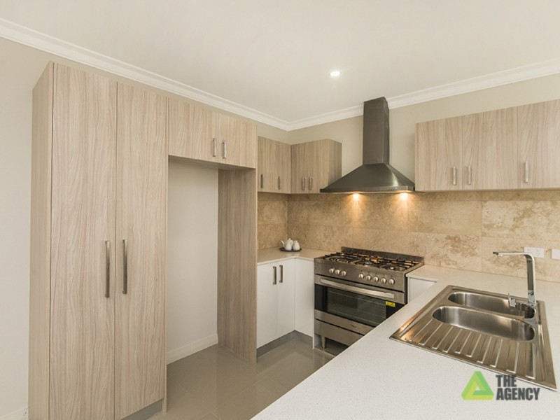 #20B & C Amberley Way, Westminster WA 6061