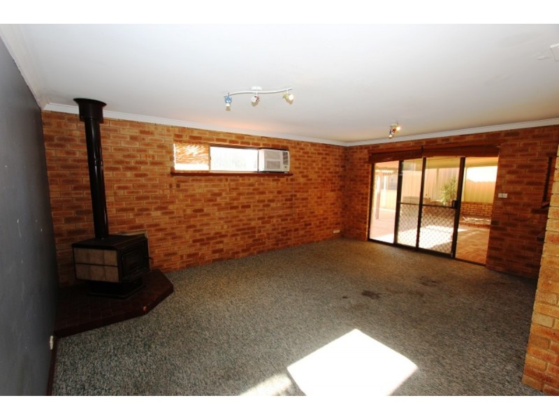 67 Glencoe Parade, Halls Head WA 6210