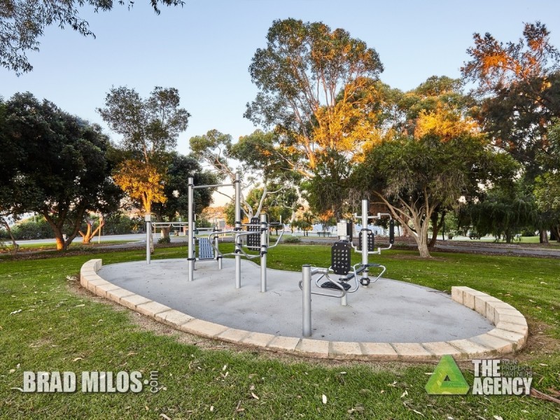 2/51 Kent Street, Spearwood WA 6163