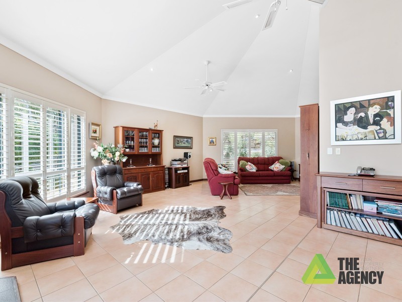 940 Bushlands Road, Hovea WA 6071