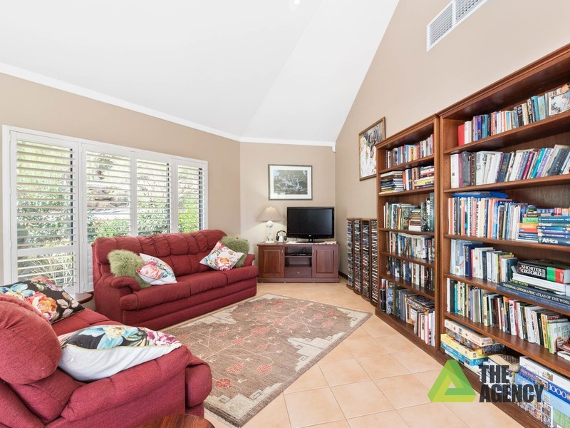 940 Bushlands Road, Hovea WA 6071