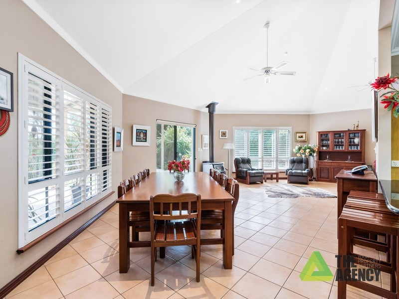 940 Bushlands Road, Hovea WA 6071