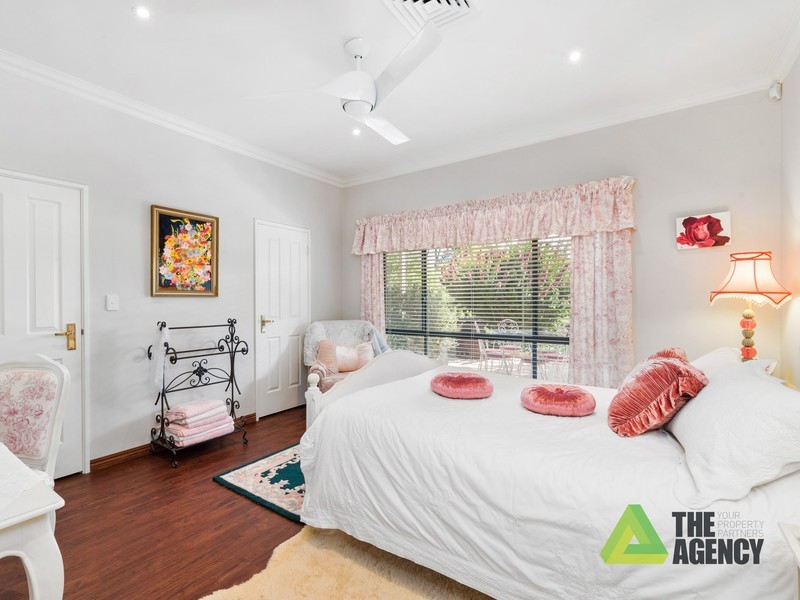 940 Bushlands Road, Hovea WA 6071