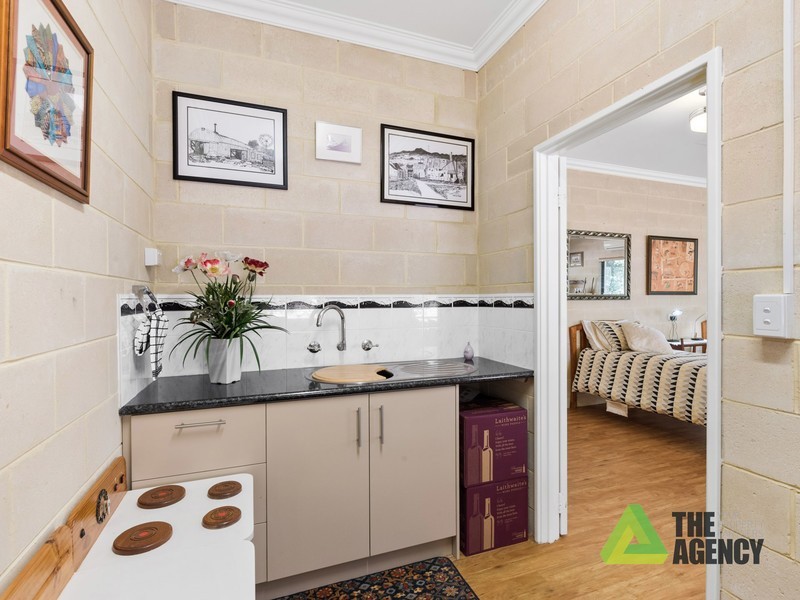 940 Bushlands Road, Hovea WA 6071