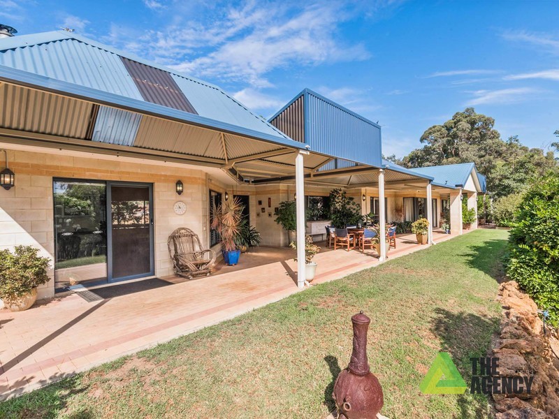 940 Bushlands Road, Hovea WA 6071