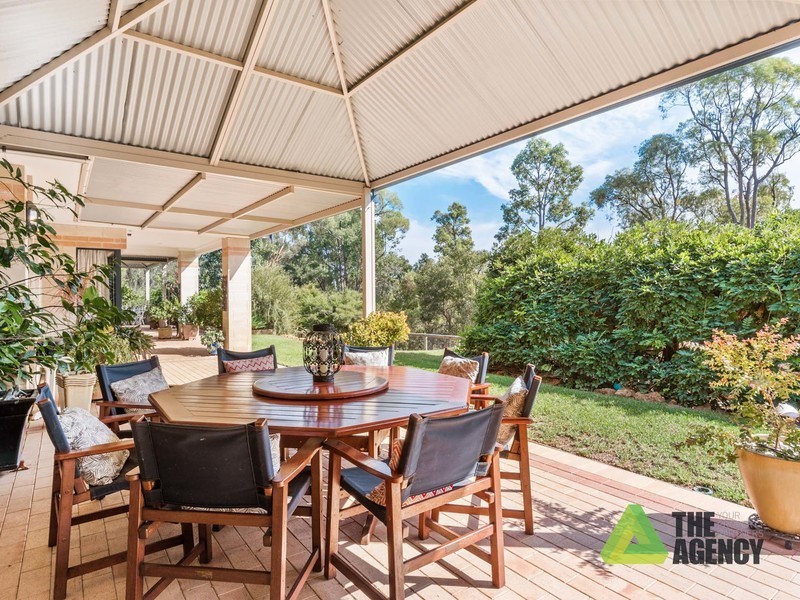 940 Bushlands Road, Hovea WA 6071