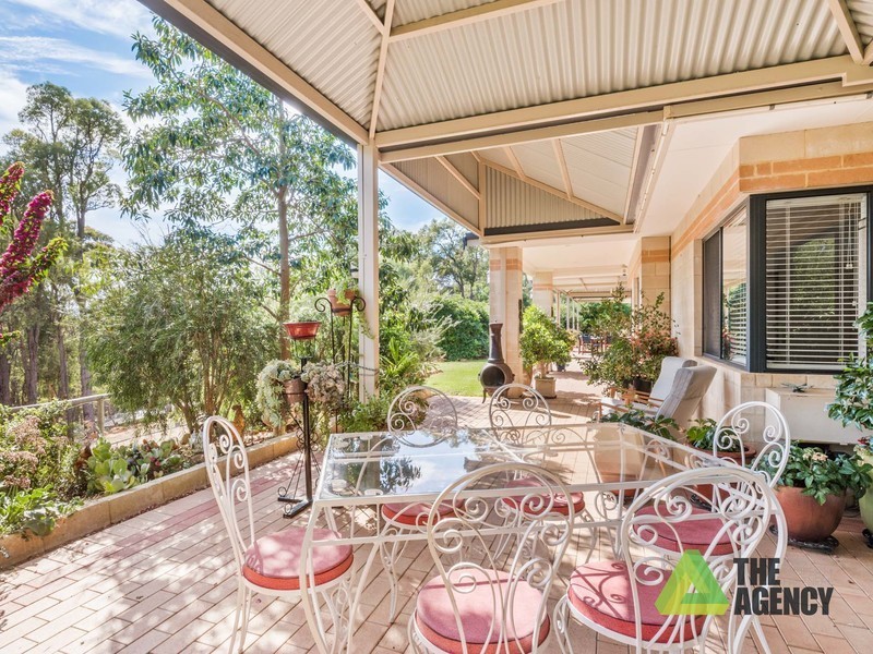 940 Bushlands Road, Hovea WA 6071