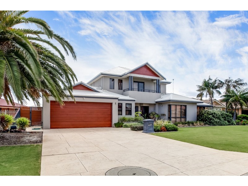 6 Leveque Loop, San Remo WA 6210