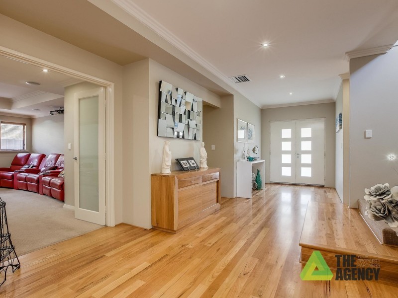 6 Leveque Loop, San Remo WA 6210