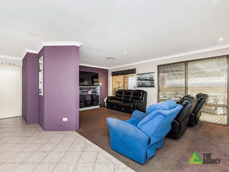 22 Gaby Way, Marangaroo WA 6064