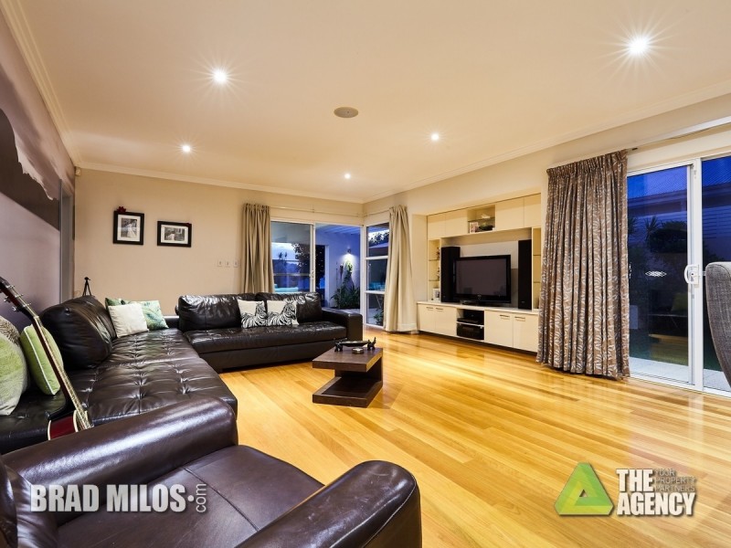 48 Arabella Loop, North Coogee WA 6163