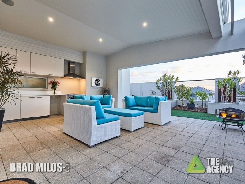 48 Arabella Loop, North Coogee WA 6163