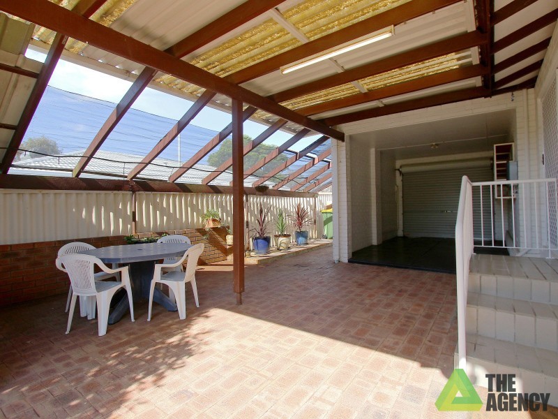 6 Bass Road, Bull Creek WA 6149