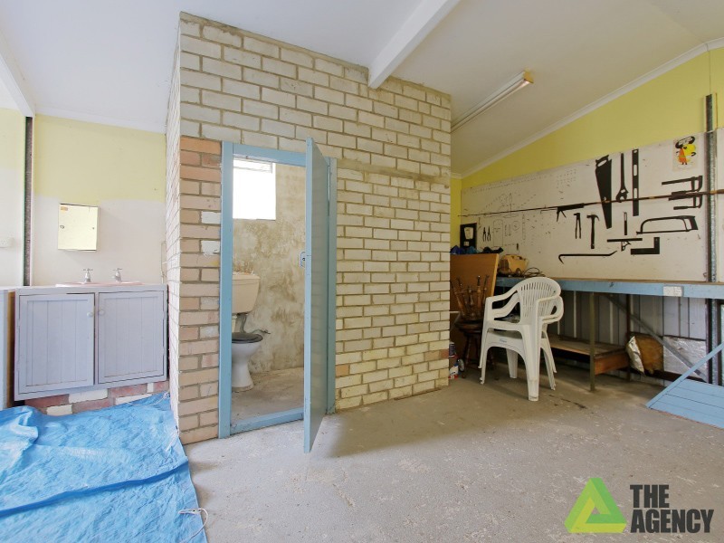 6 Bass Road, Bull Creek WA 6149