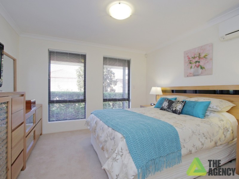 2/8 Haigh Road, Canning Vale WA 6155