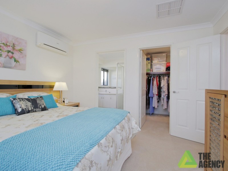 2/8 Haigh Road, Canning Vale WA 6155