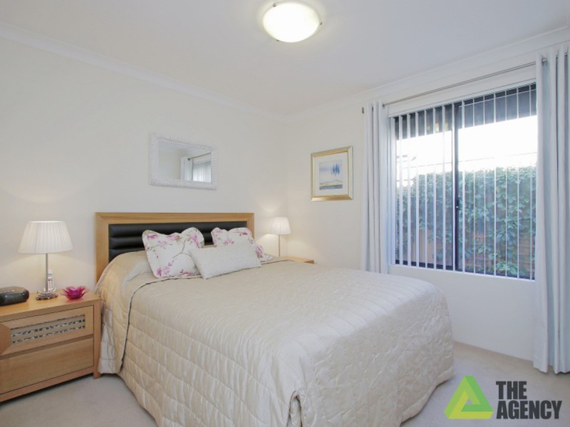 2/8 Haigh Road, Canning Vale WA 6155