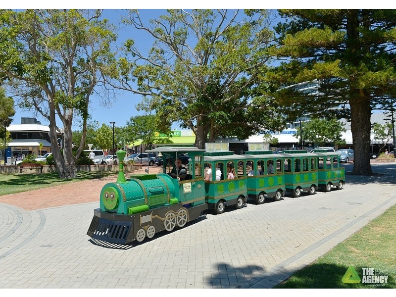 43 Boundary Road, Dudley Park WA 6210