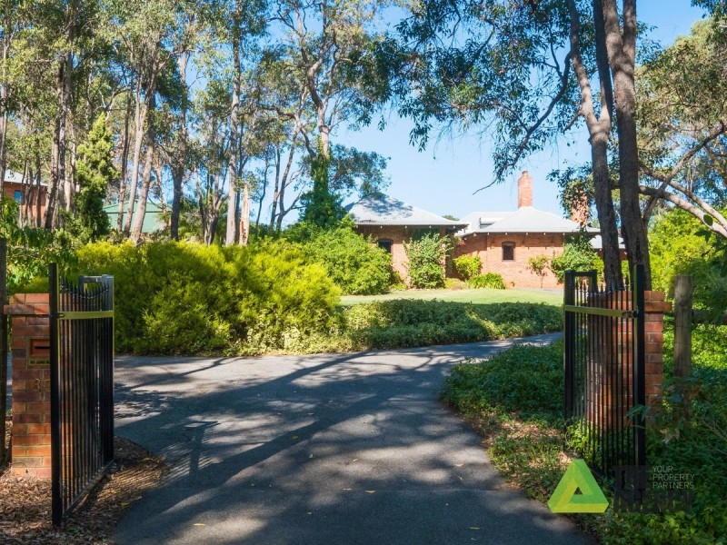 80 Glenroy Court, Hovea WA 6071