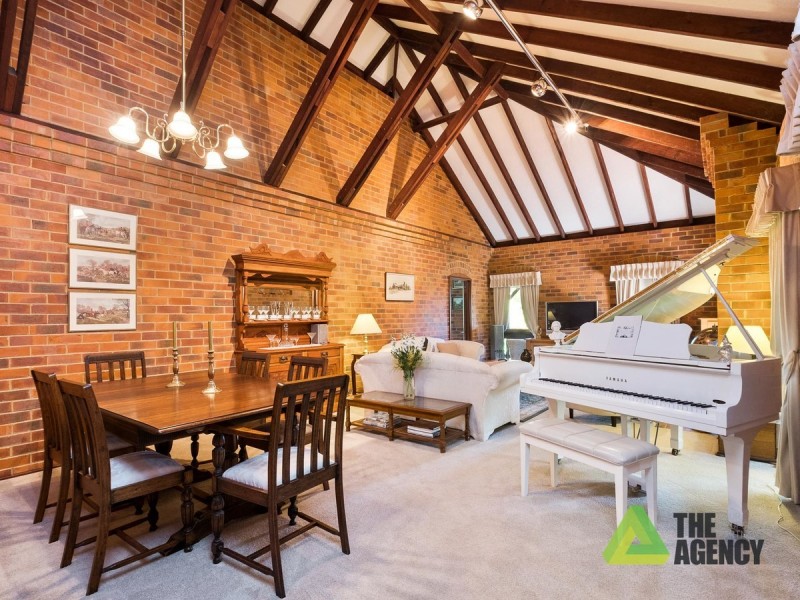 80 Glenroy Court, Hovea WA 6071