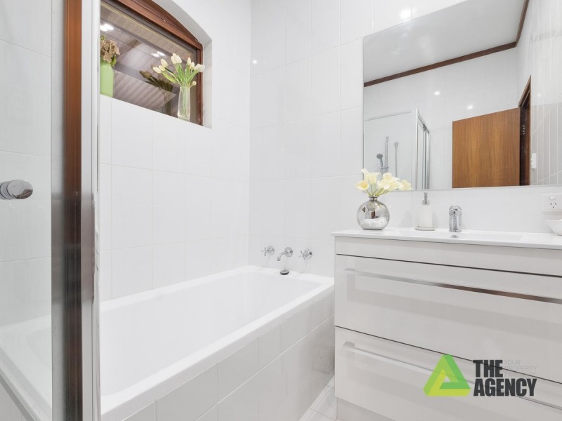 80 Glenroy Court, Hovea WA 6071