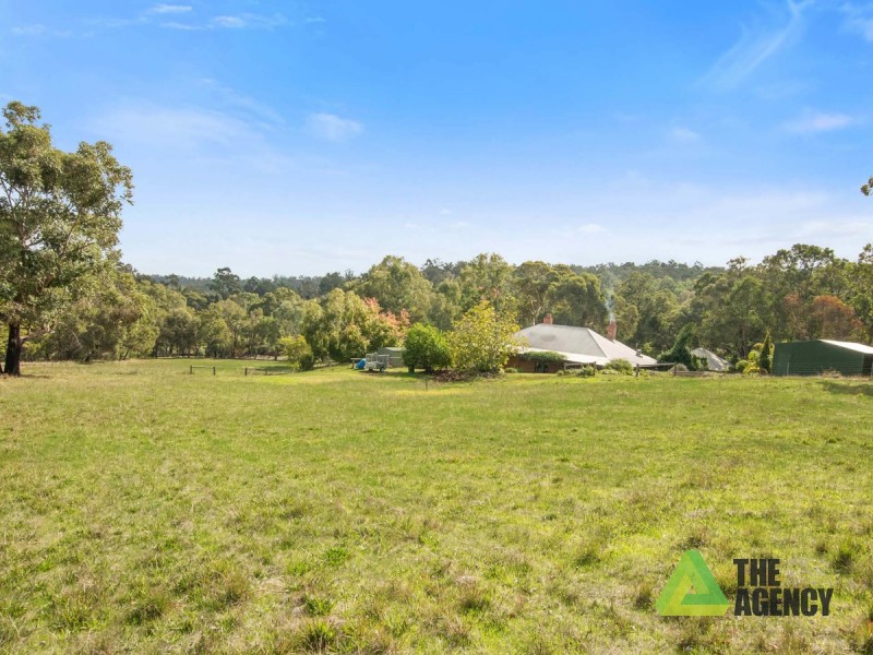 80 Glenroy Court, Hovea WA 6071