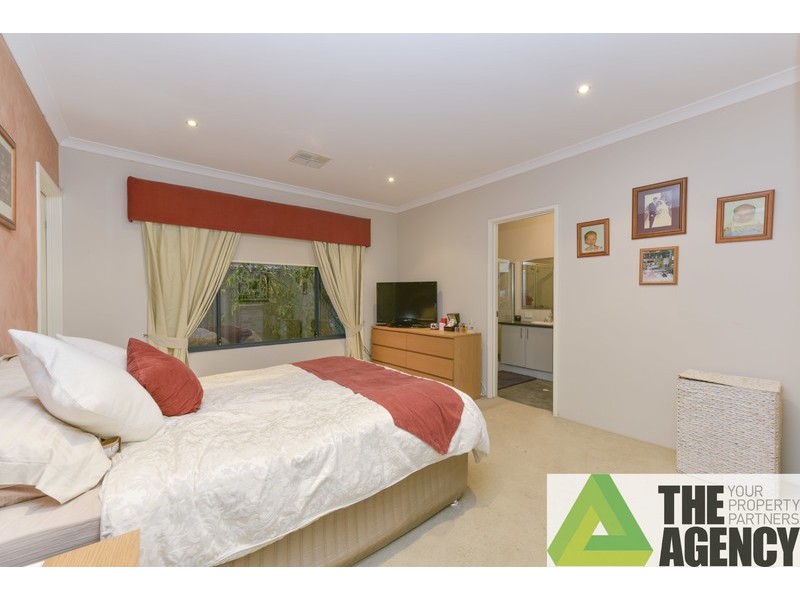 7 Rubery Way, Byford WA 6122