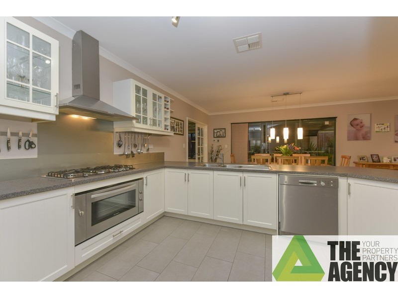 7 Rubery Way, Byford WA 6122