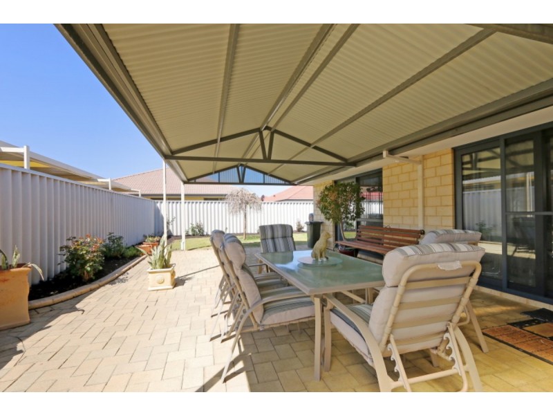 26 Cane Road, Greenfields WA 6210