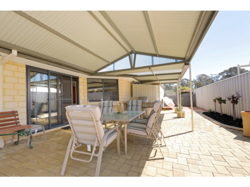 26 Cane Road, Greenfields WA 6210