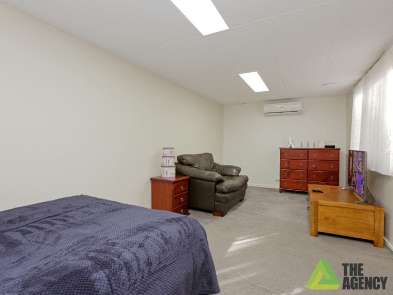 30 Woodhouse Circuit, Canning Vale WA 6155