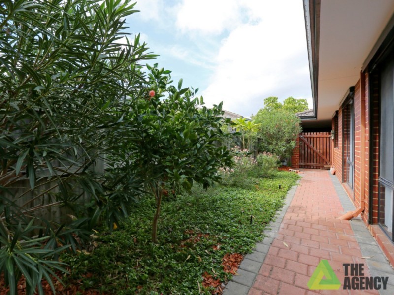 30 Woodhouse Circuit, Canning Vale WA 6155