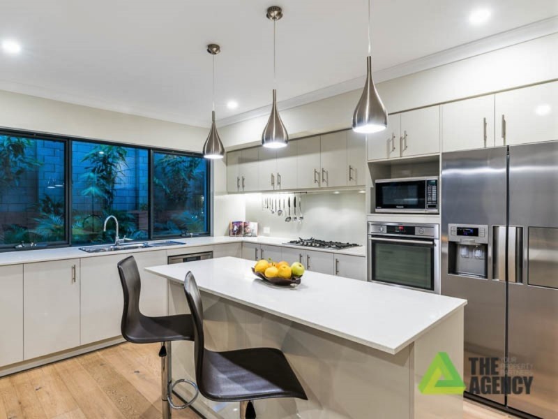 4/18 Heath Road, Kalamunda WA 6076