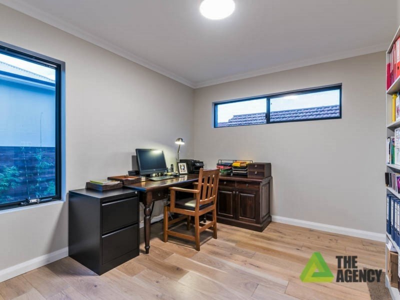 4/18 Heath Road, Kalamunda WA 6076