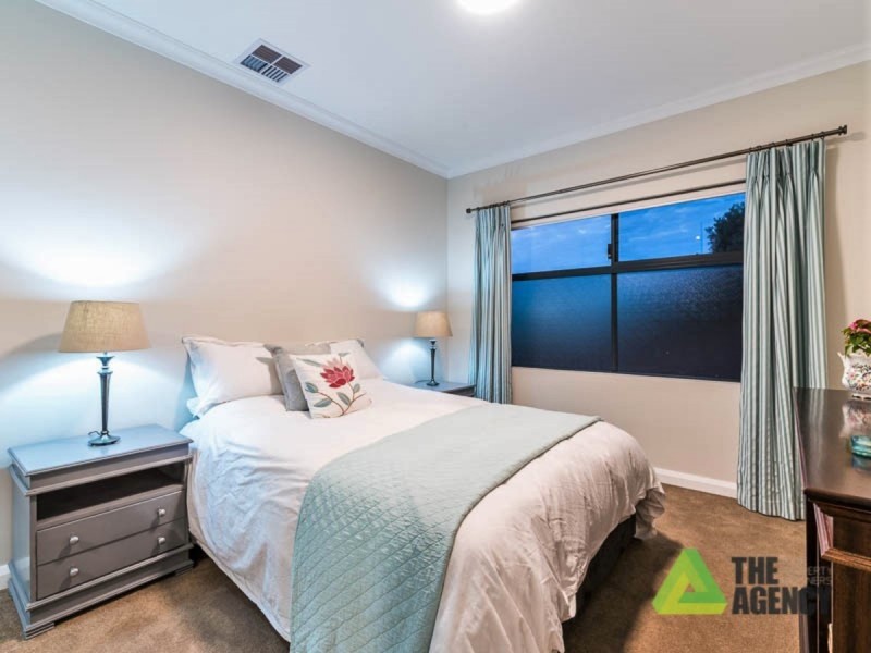 4/18 Heath Road, Kalamunda WA 6076