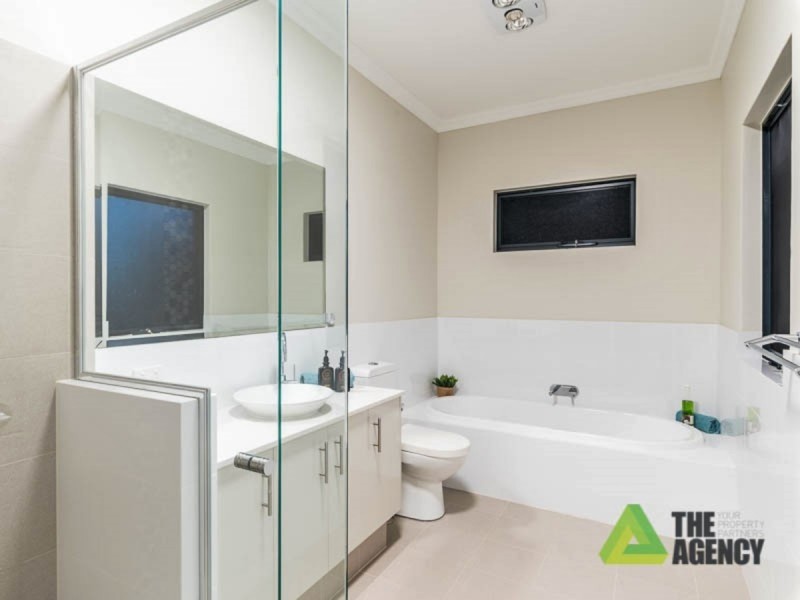 4/18 Heath Road, Kalamunda WA 6076