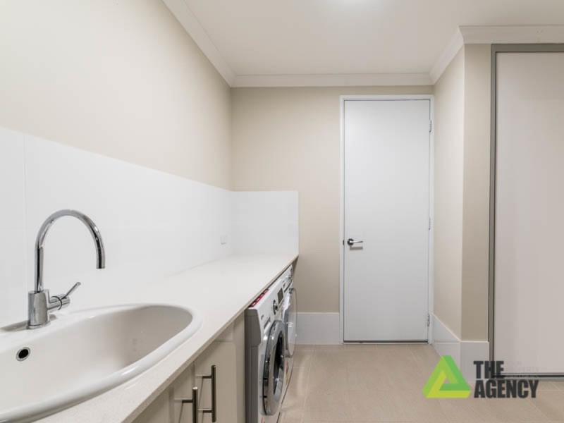 4/18 Heath Road, Kalamunda WA 6076