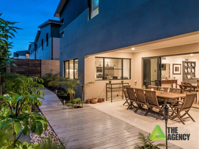 4/18 Heath Road, Kalamunda WA 6076