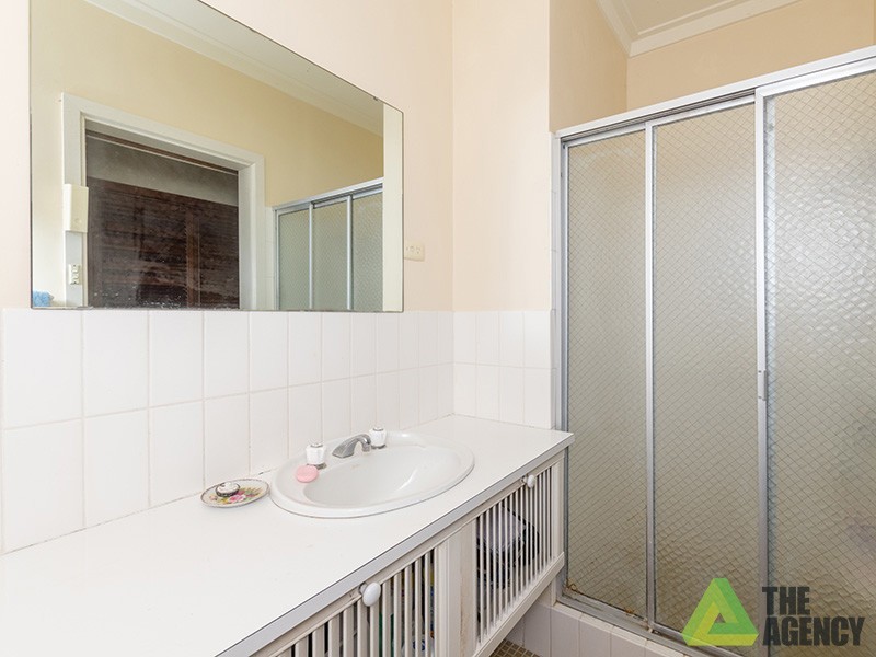 28 Dakin Street, Jolimont WA 6014