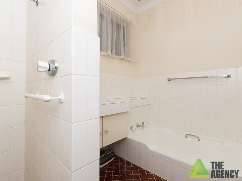 28 Dakin Street, Jolimont WA 6014