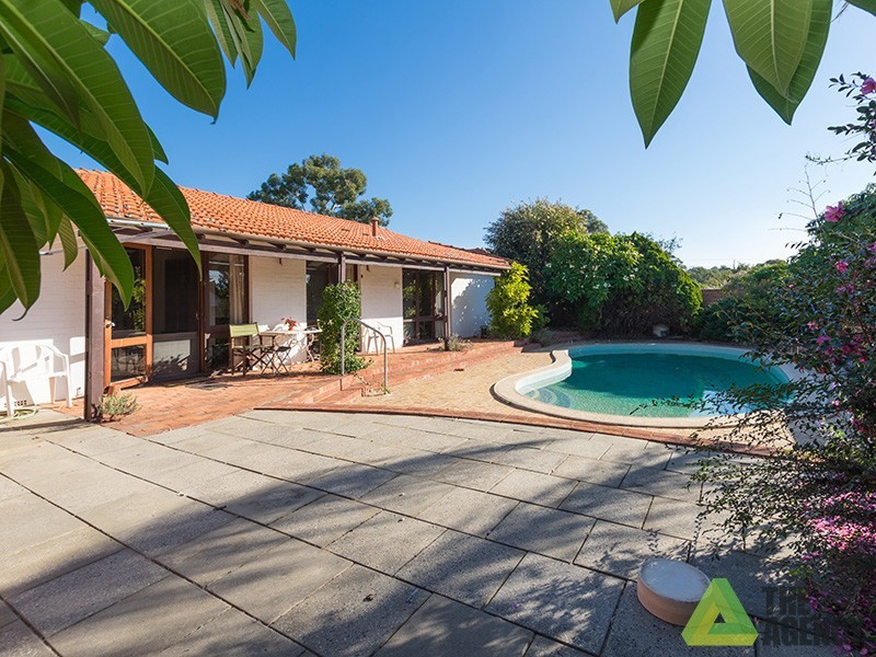 28 Dakin Street, Jolimont WA 6014