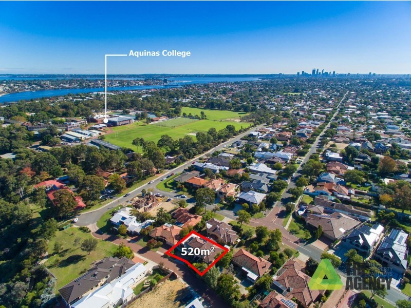 13 River Way, Salter Point WA 6152