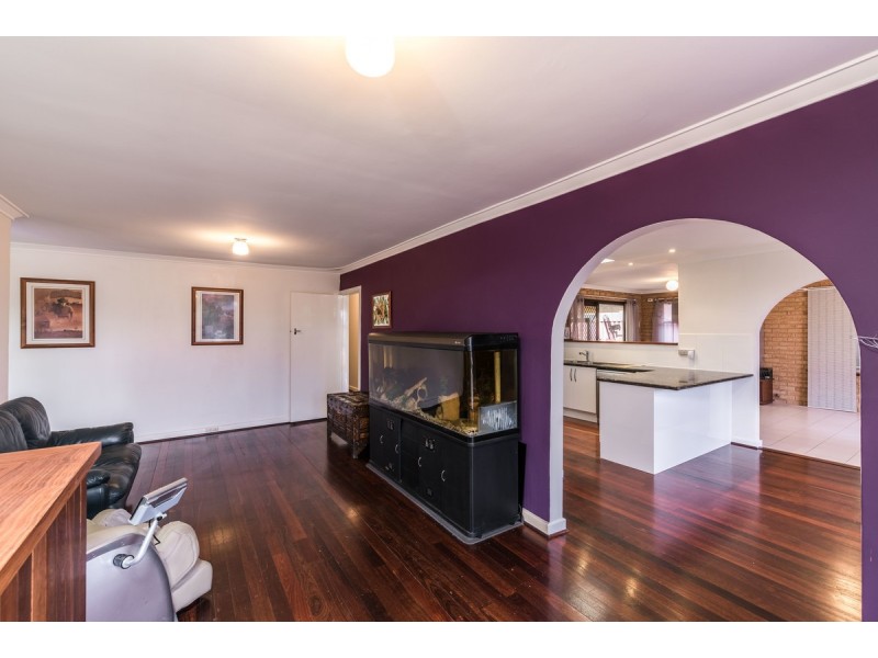 36 Pembury Street, Thornlie WA 6108